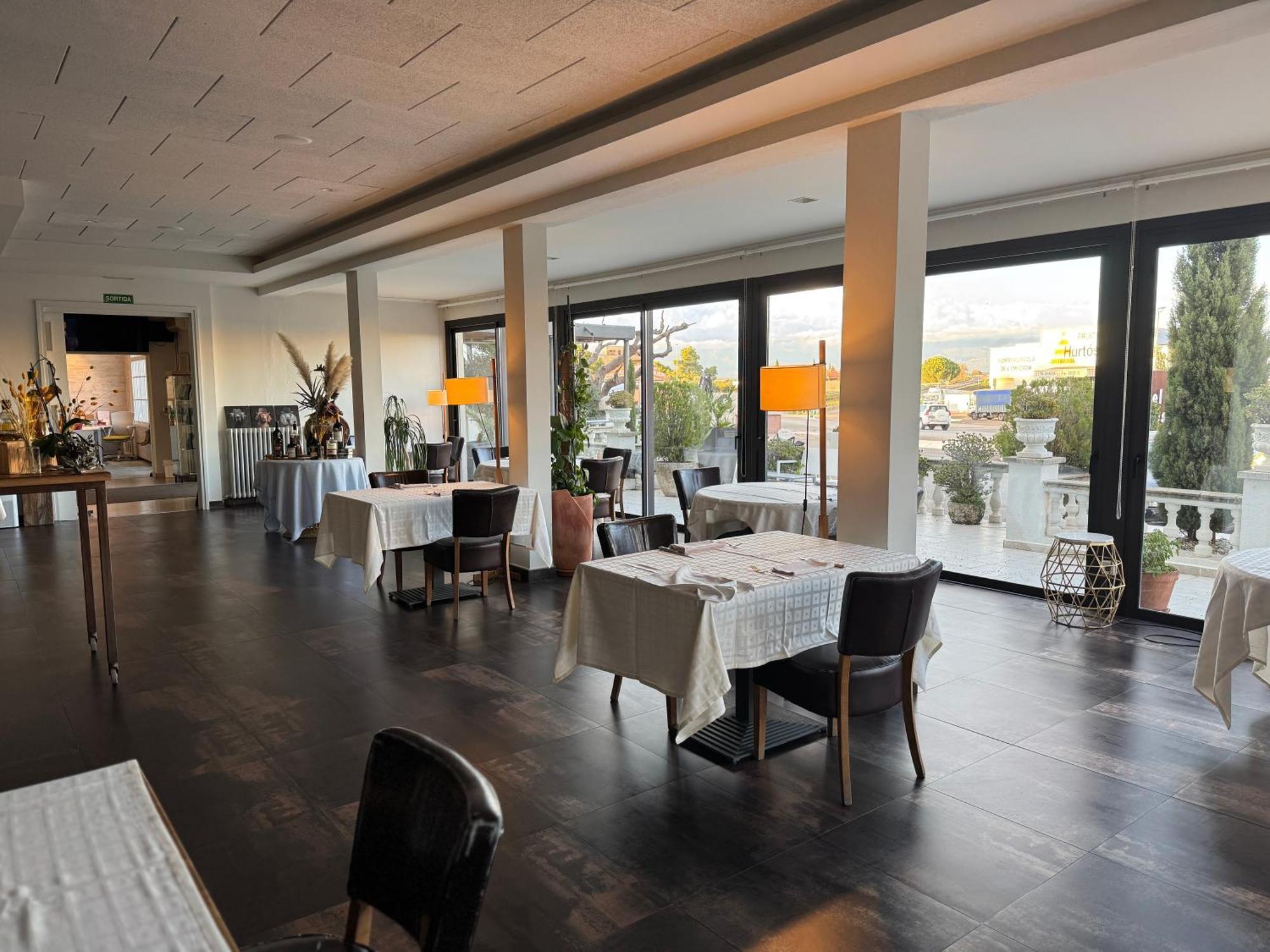 Hotel & Restaurant Figueres Parc Los Hostalets de Llers Dış mekan fotoğraf